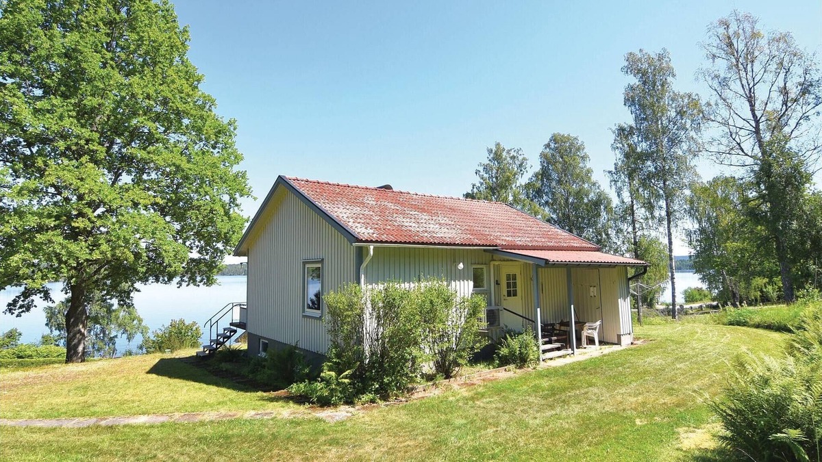 Bengtsfors Municipality House | Stunning Home in Bengtsfors With 2 Bedrooms