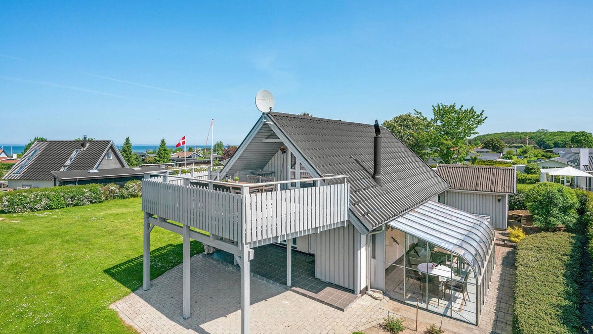 Skastrup Strand House | Stunning home in Bogense with WiFi
