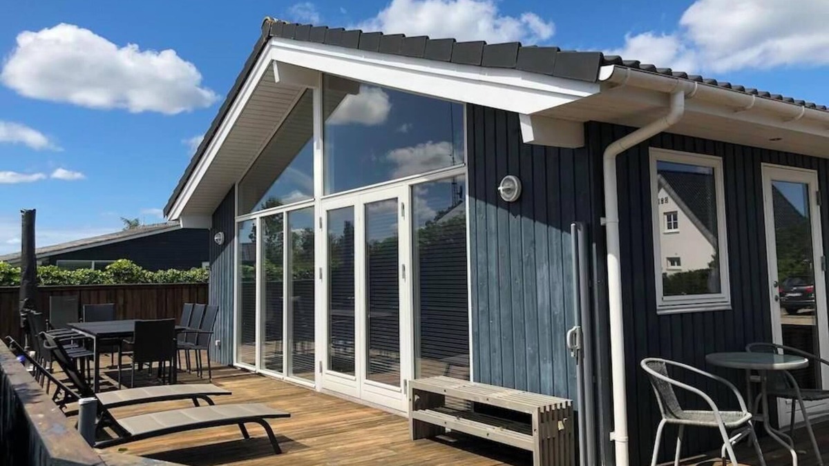 Hvidbjerg Strand House | Stunning home in Børkop with 3 Bedrooms, Internet and Jacuzzi