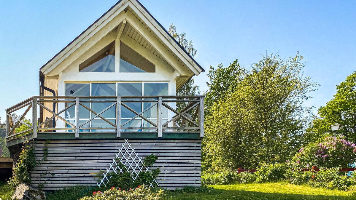 Sweden House | Stunning home in Boxholm