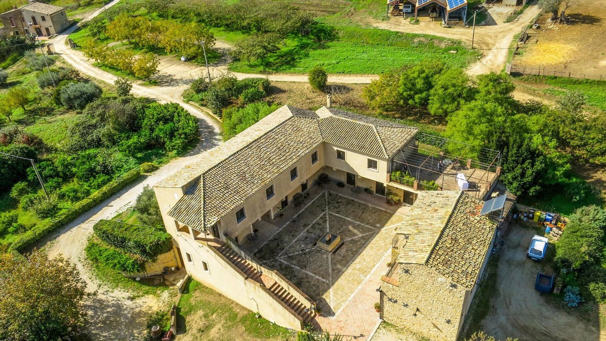 Caltagirone House | Stunning home in Caltagirone with WiFi
