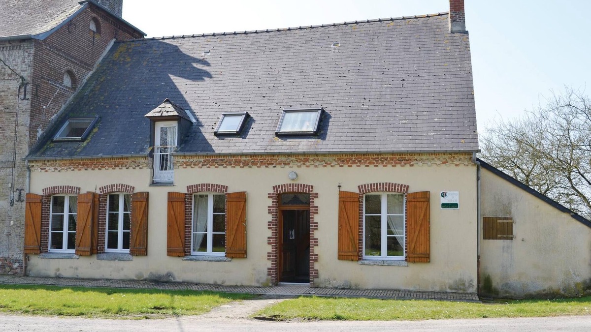 Chigny House | Stunning home in Chigny with kitchen