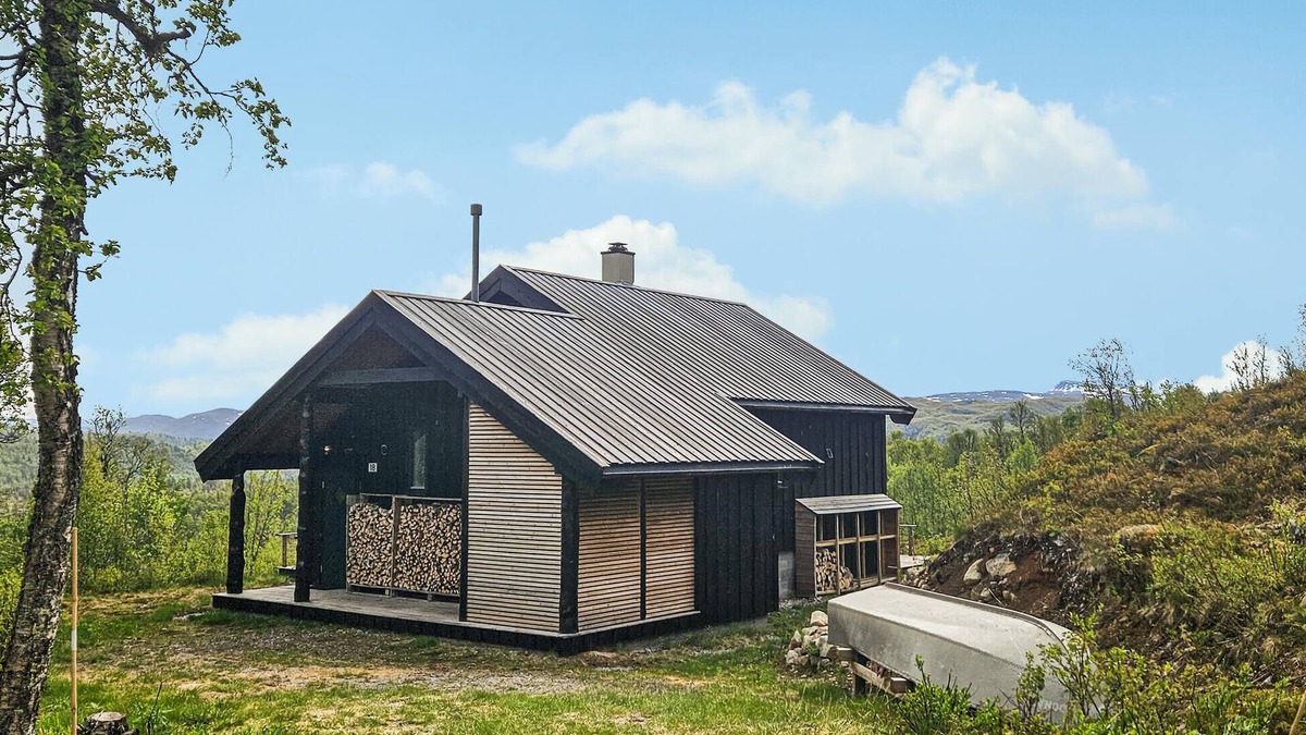 Vinje House | Stunning home in Edland with sauna