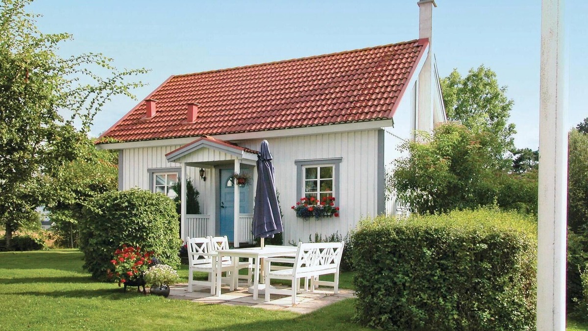 Eskilstuna House | Stunning home in Eskilstuna with sauna