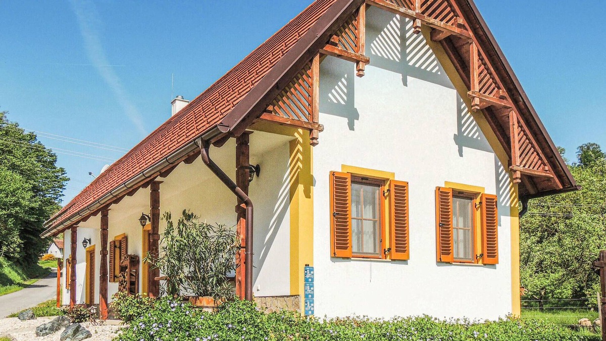 Eberau House | Stunning home in Gaas