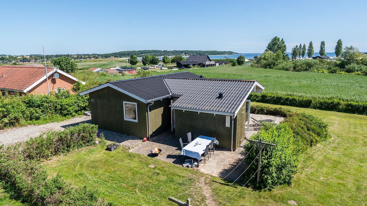 Vikær Strand House | Stunning home in Haderslev with sauna