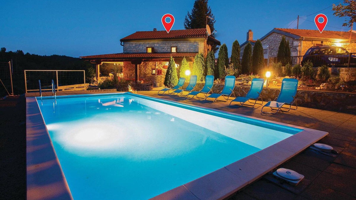 Veli Brgud House | Stunning home in Jurdani with WiFi