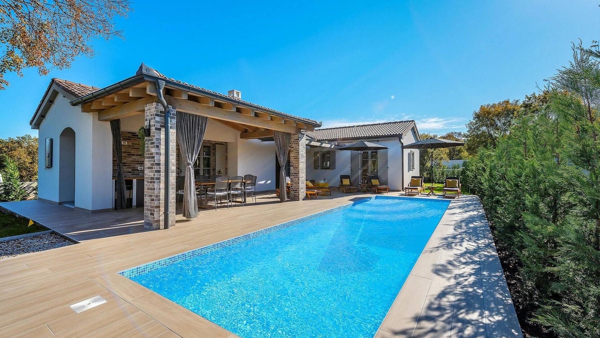 Mali Vareski House | Stunning home in Krnica
