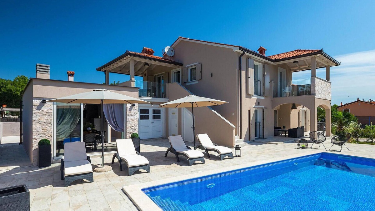 Becici House | Stunning home in Labin - Rabac