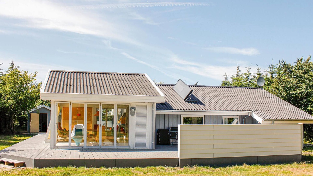 Grønhøj House | Stunning home in Løkken with WiFi