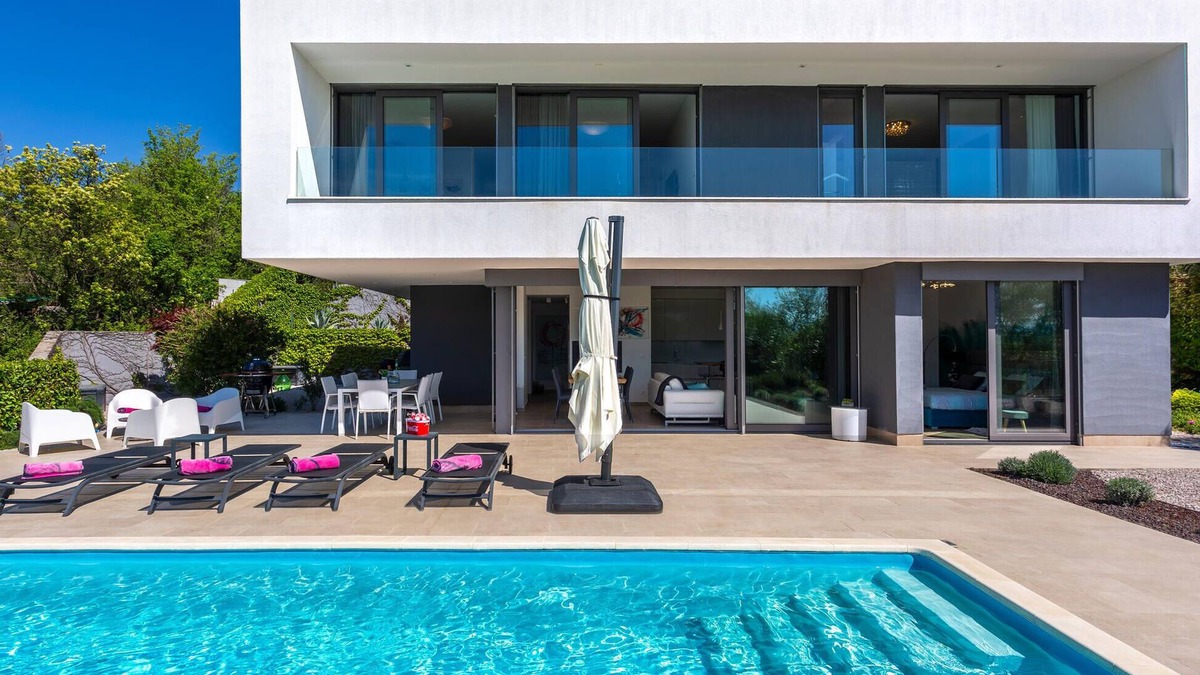 Marsici House | Stunning home in Malinska