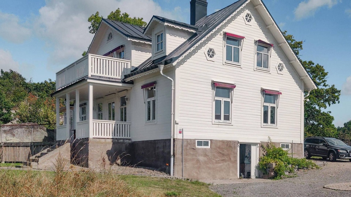 Vekerum House | Stunning home in Mörrum with sauna