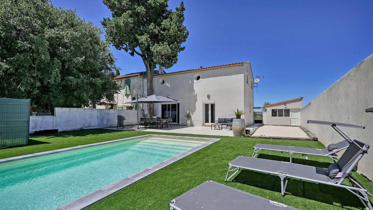 Costieres House | Stunning home in Nîmes