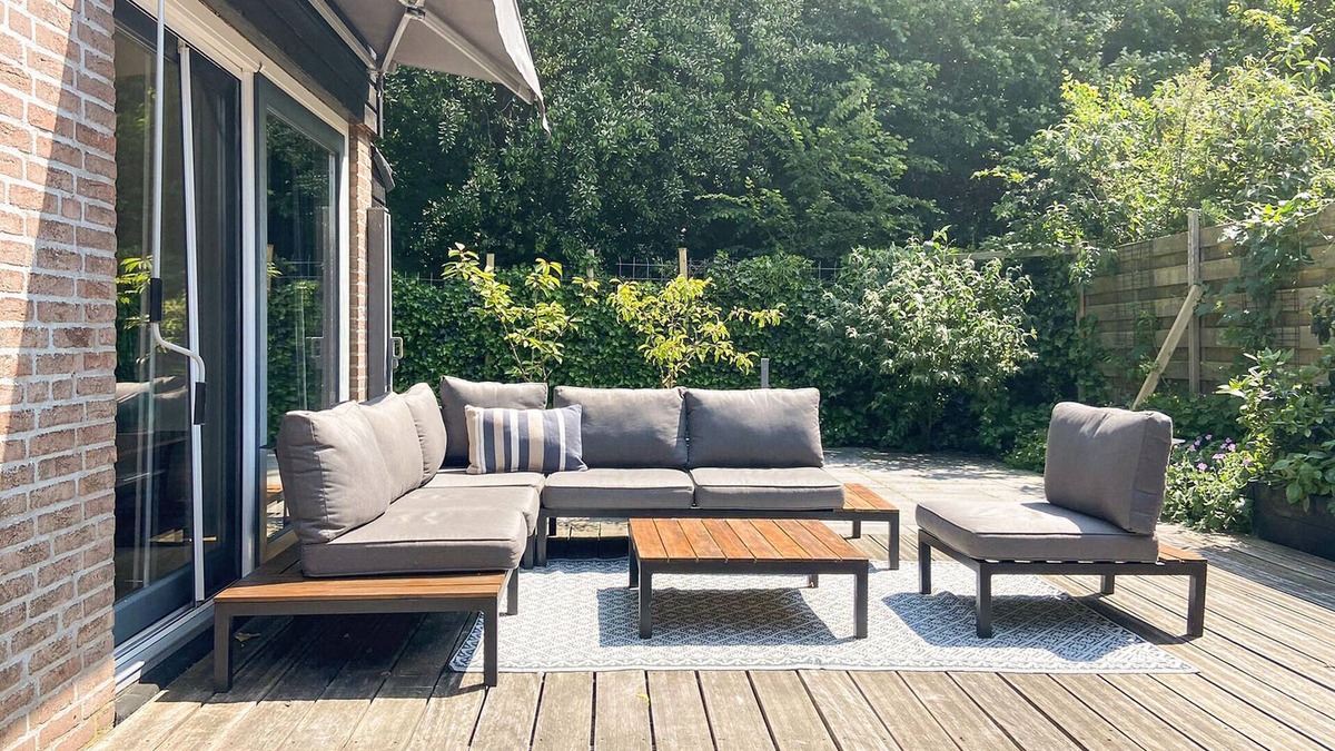 Noordwijkerhout House | Stunning home in Noordwijk with WiFi