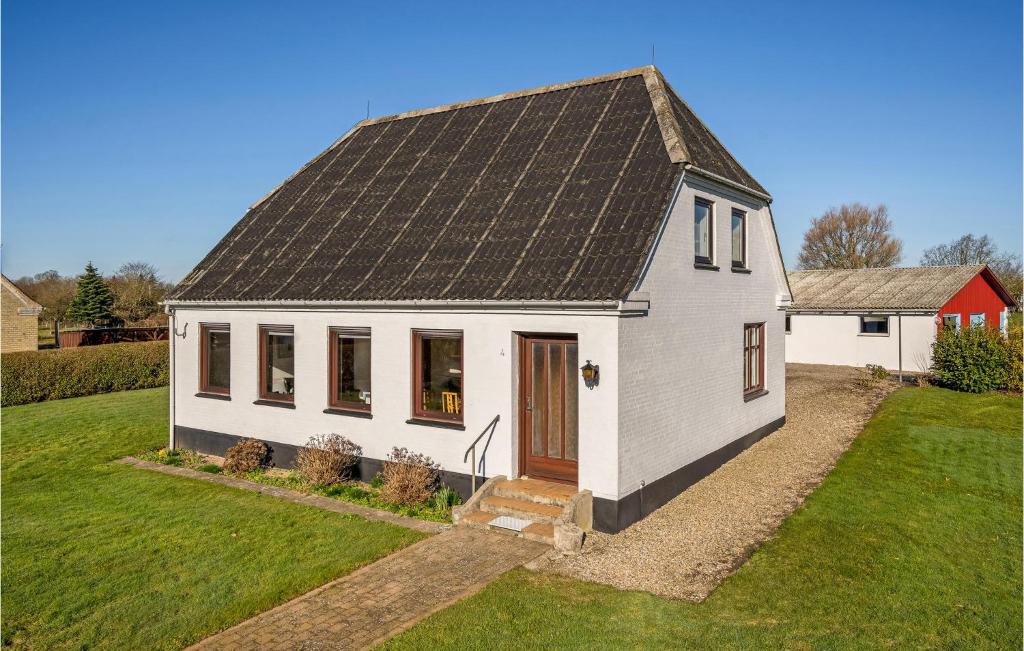Nordborg House | Stunning Home In Nordborg With Kitchen