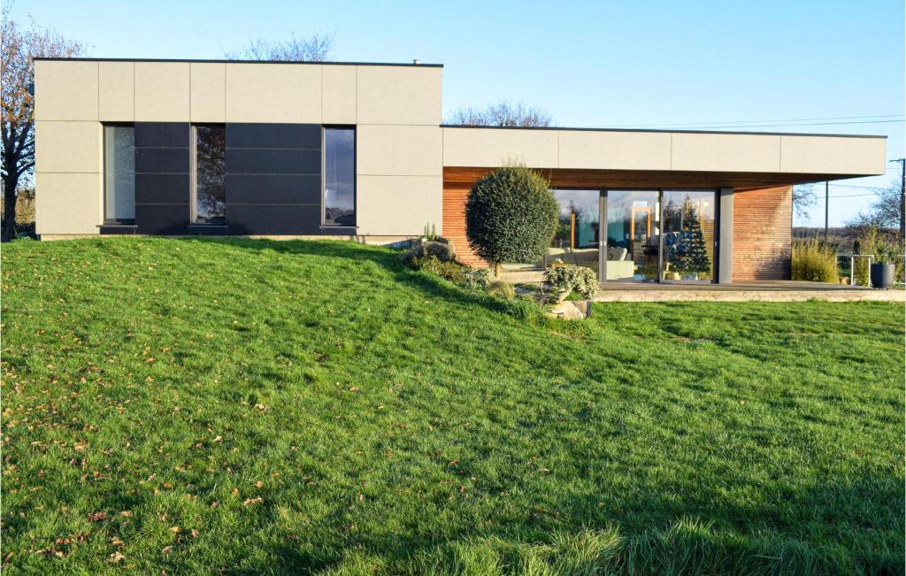 Plelan-le-Petit House | Stunning Home In Plélan-Le-Petit
