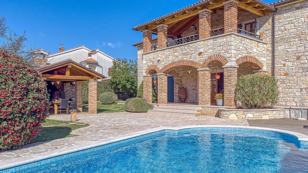 Baderna House | Stunning home in Porec