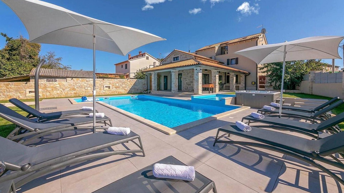 Filipini House | Stunning home in Porec with sauna
