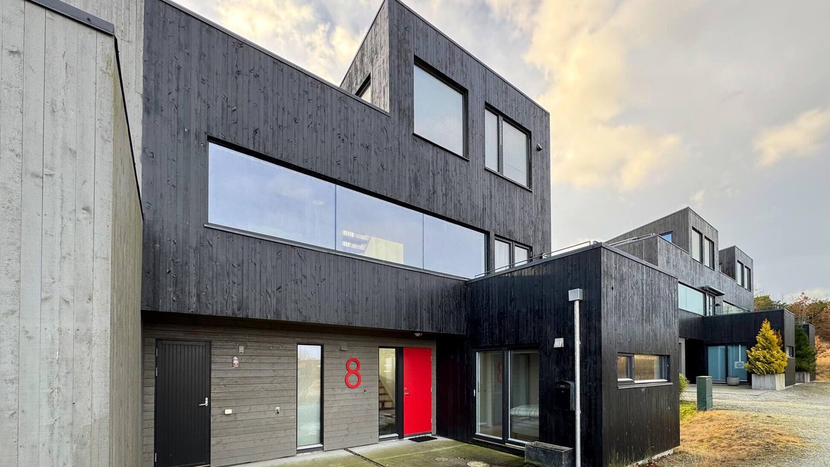 Osthusvik House | Stunning home in Rennesøy with WiFi