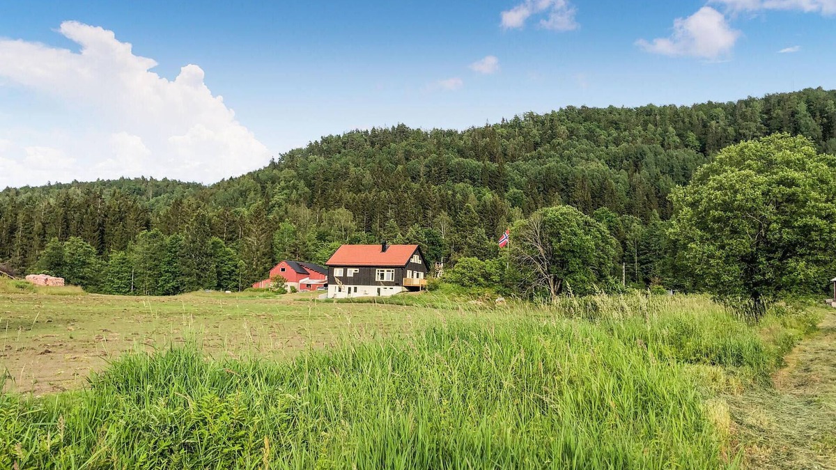 Songe House | Stunning home in Songe with WiFi