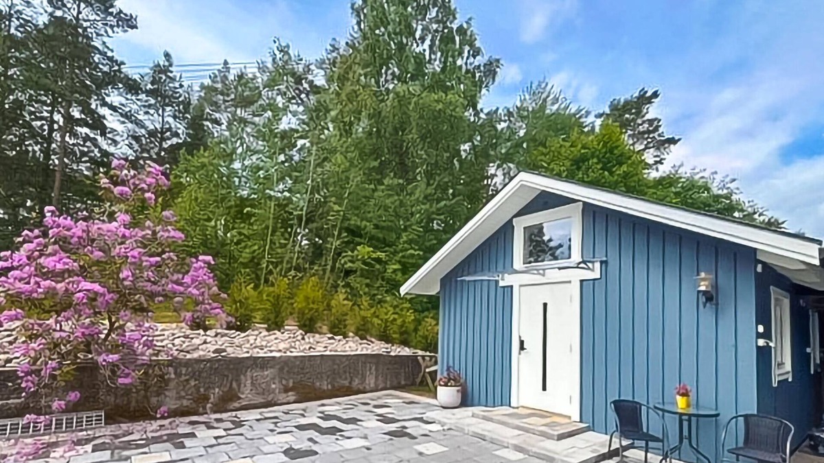 Sunningen House | Stunning home in Uddevalla with kitchen