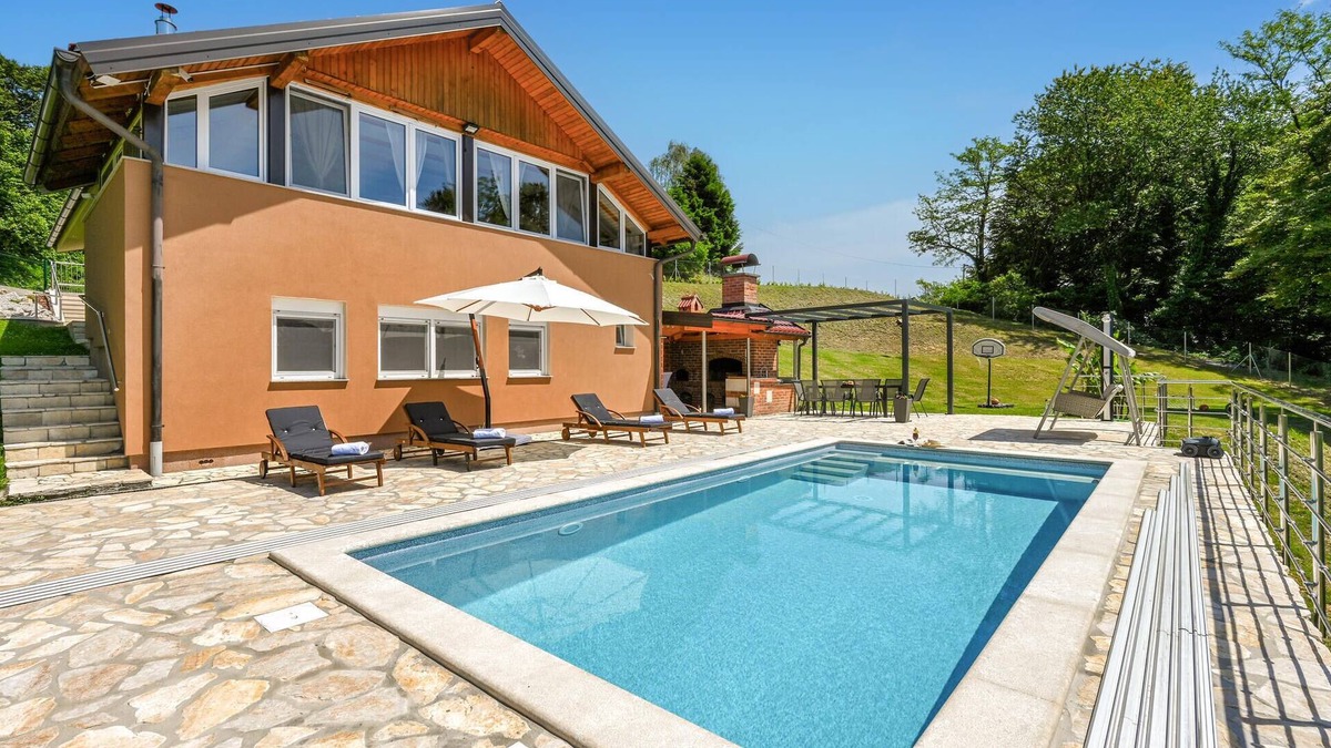 Vinica House | Stunning home in Vinica Breg with sauna