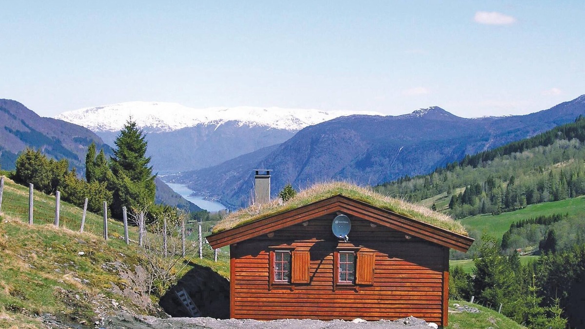 Vik House | Stunning home in Vik I Sogn with WiFi