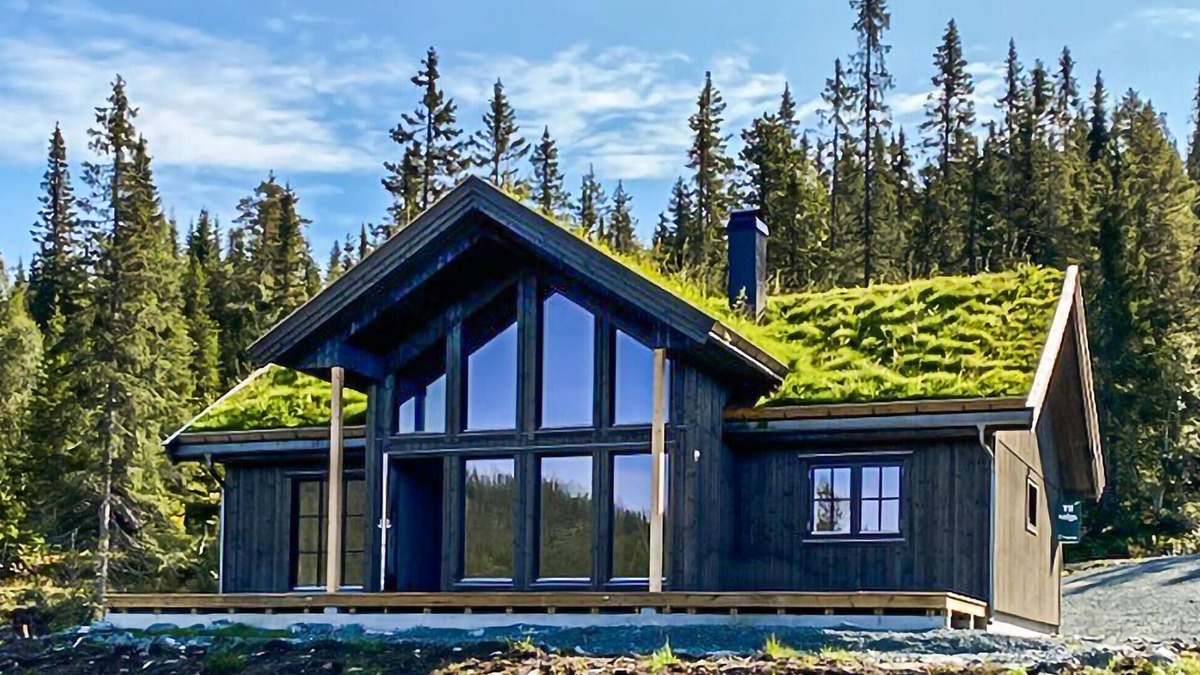 Vinje House | Stunning home in Vinje with WiFi