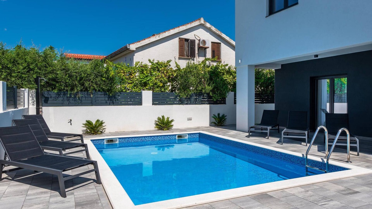 Vrsi House | Stunning home in Vrsi with WiFi