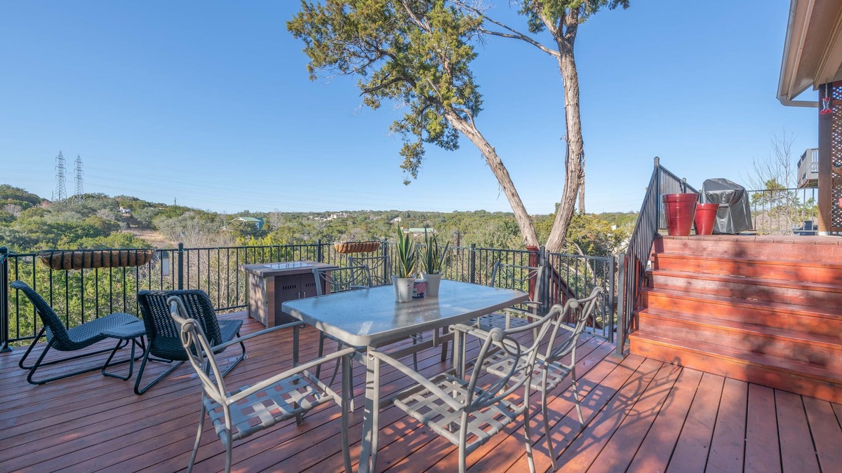 Apache Shores House | Stunning Home on a Cliff with Gorgeous Views: 5 min to Lakes