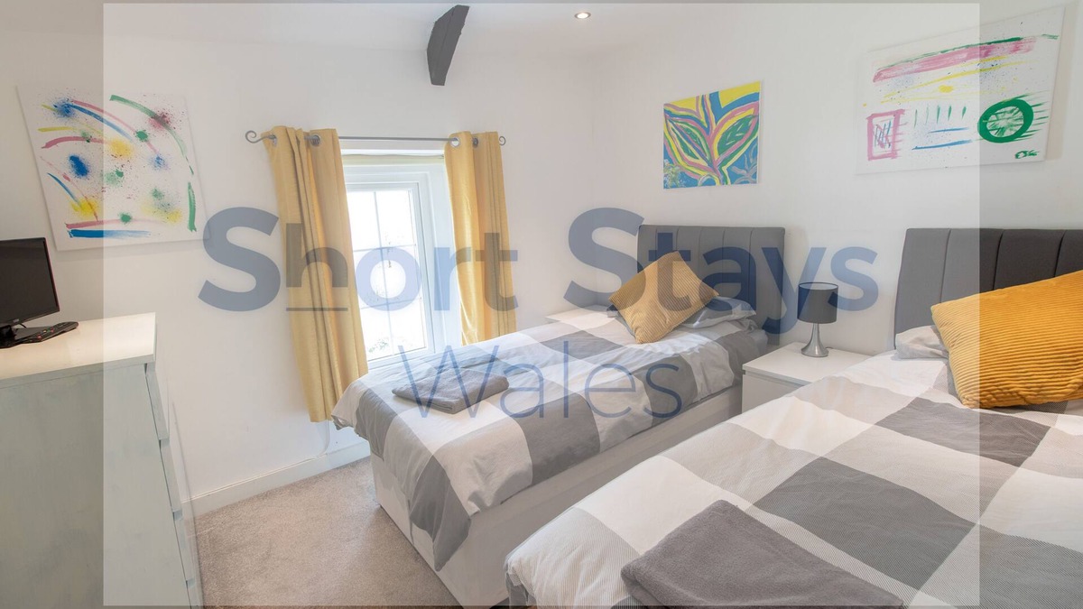 Abercarn House | Stunning Home With Captivating Views Nearby