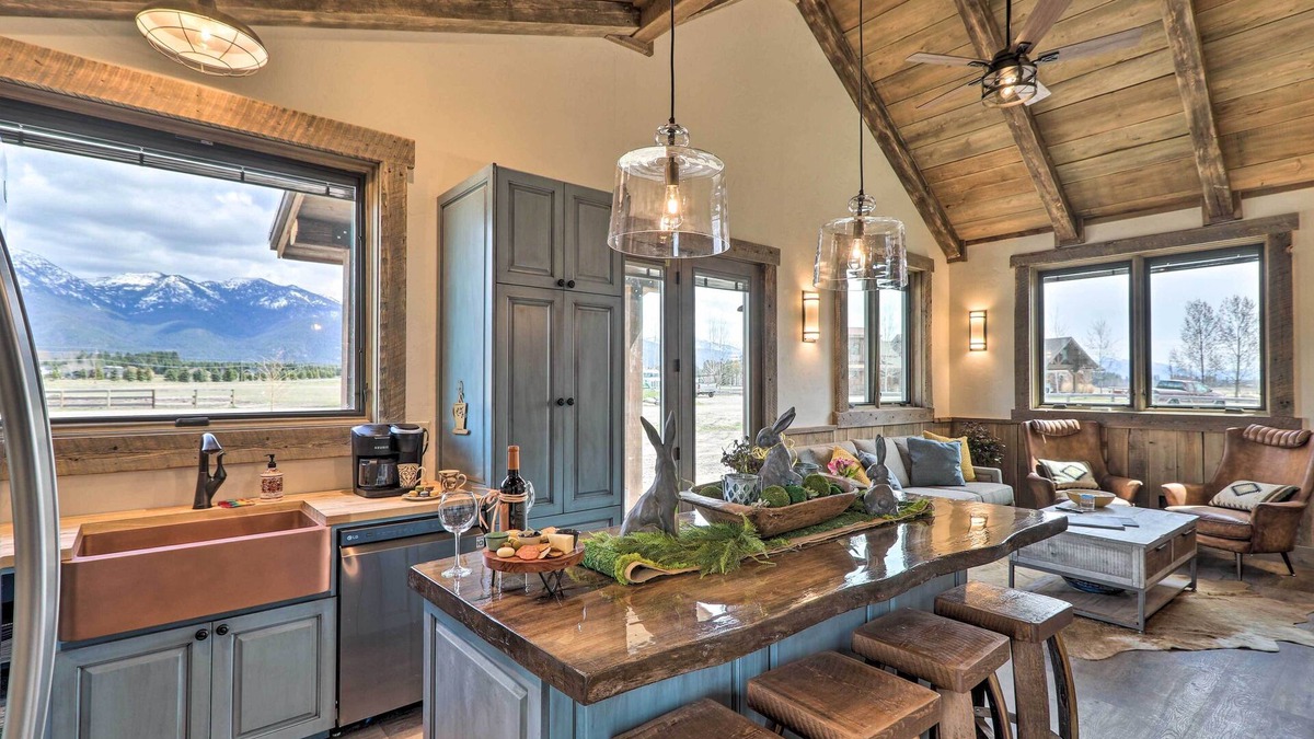 Kalispell Cottage | Stunning Kalispell Cottage on 30-Acre Farm!