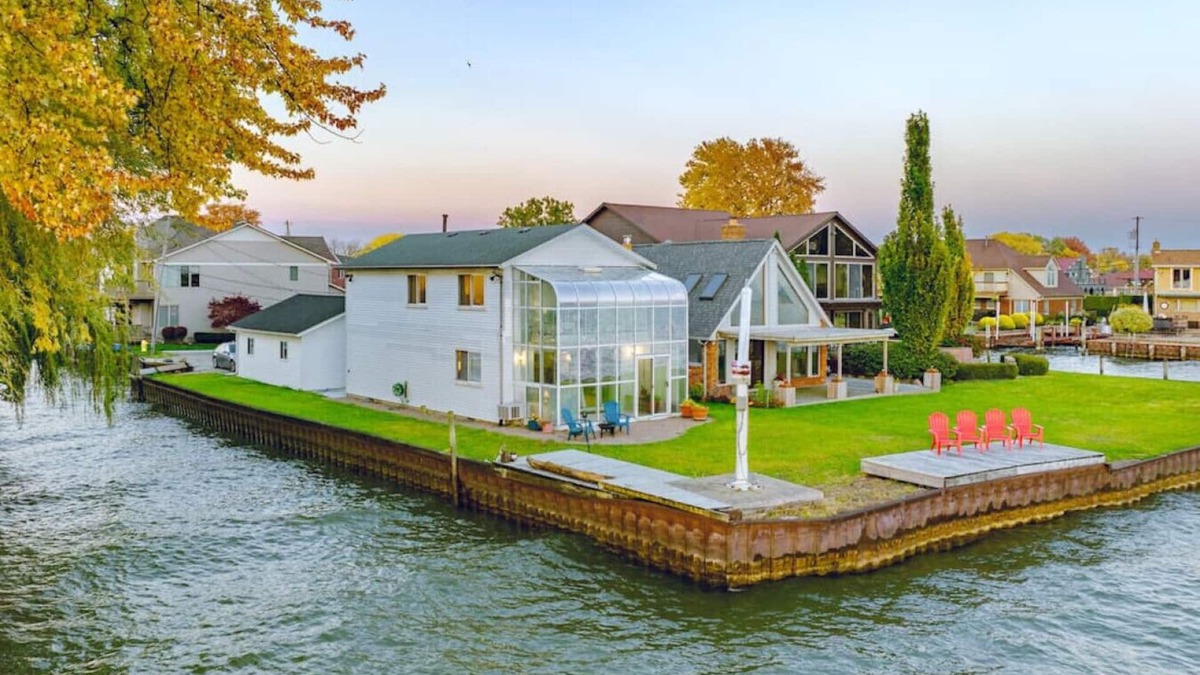 Harrison Township House | Stunning Lake Views | Sleeps 9 | Harrison Twp