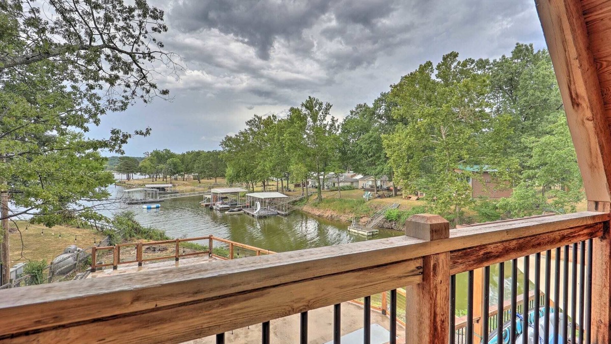 Eucha House | Stunning lakefront A-frame home w/dock! 15% off 4+ nt stay!