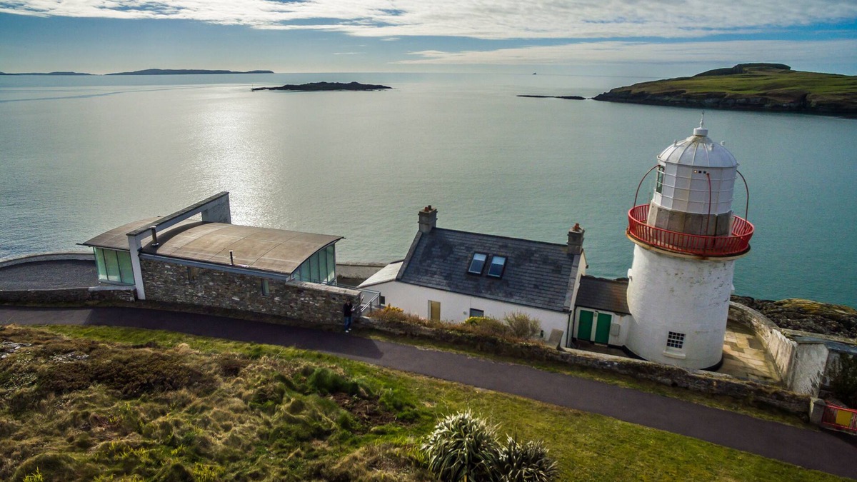 Goleen House | Stunning Lighthouse Location with Panoramic Ocean Views