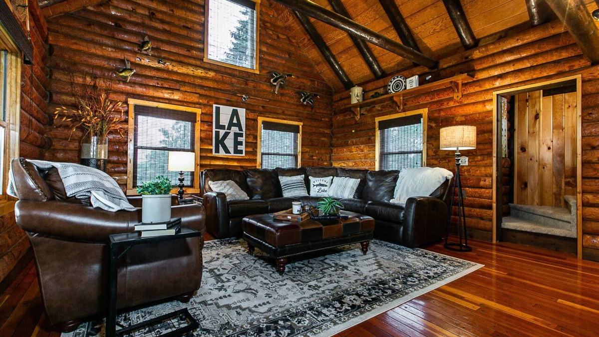 Apple River Cabin | Stunning Log Cabin with amazing views at Apple Canyon Lake, Perfect Location