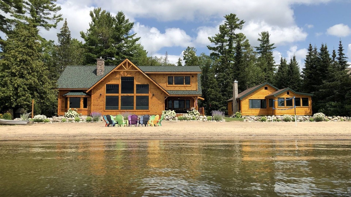 Cheboygan House | Stunning Log Home Plus Guest Cottage With Sandy Beach!