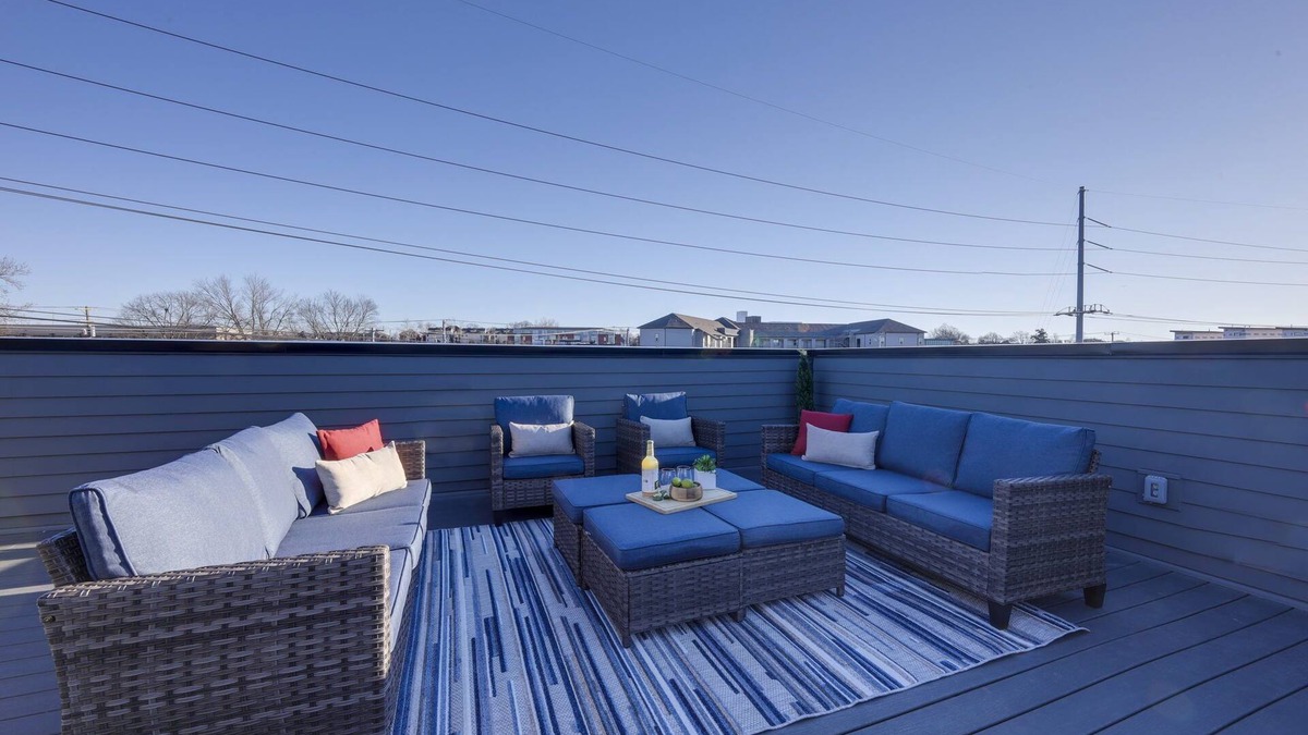 East Nashville House | Stunning Luxurious Townhome - Private Rooftop Area