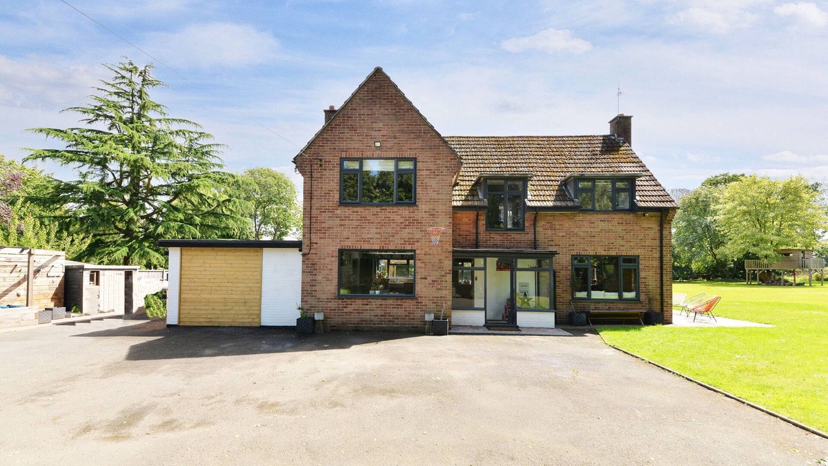 Wordsley House | Stunning, luxury country house