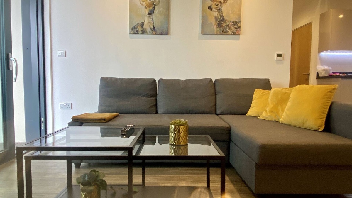 Sutton Central Apartment | Stunning & Luxury Flat