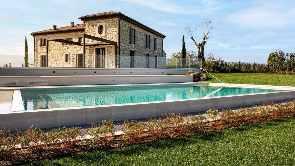 Castel San Pietro Terme Villa | Stunning luxury villa with pool