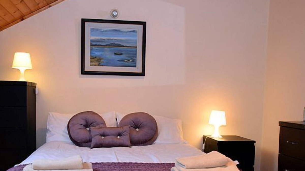 Cleggan Apartment | Stunning Luxury with views of the sea