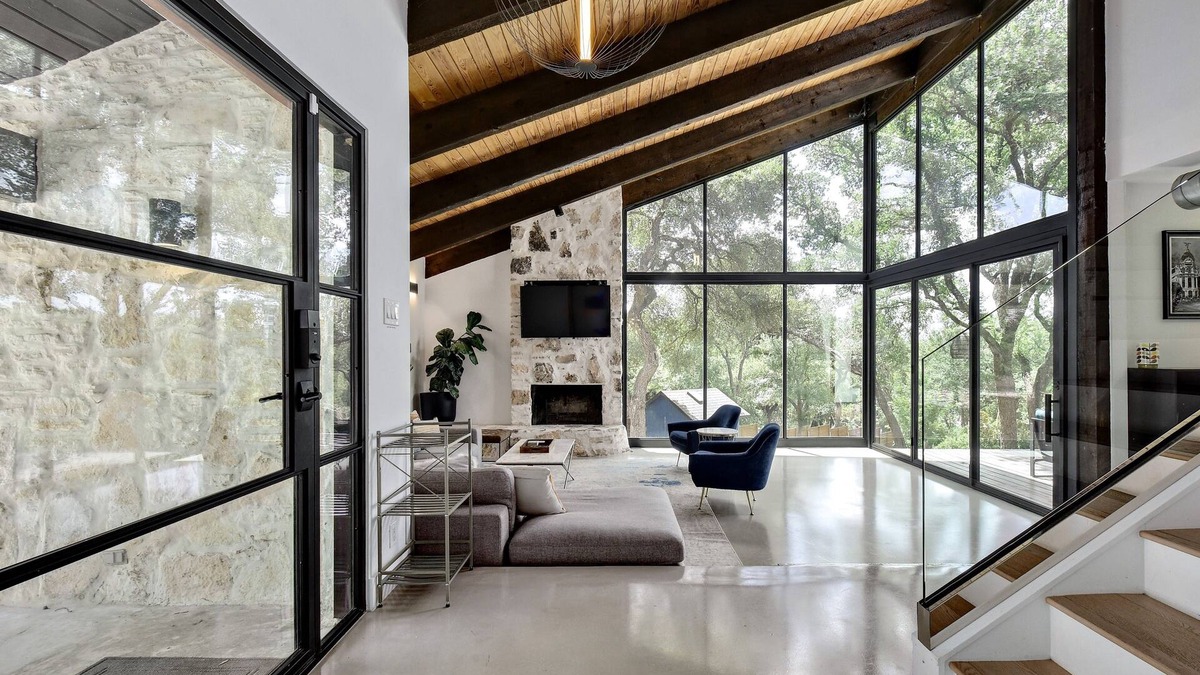 Woodhaven House | Stunning Midcentury Modern Estate 7min to Downtown