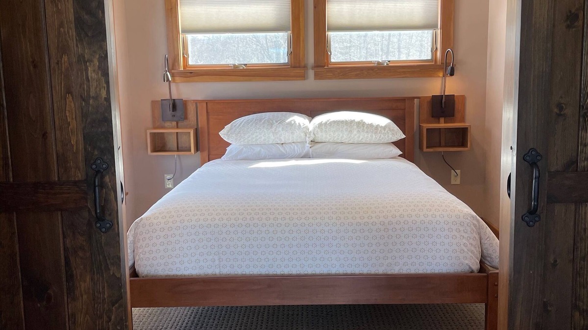 Hartland Four Corners House | Stunning Modern Cabin on Beautiful Vermont Farm