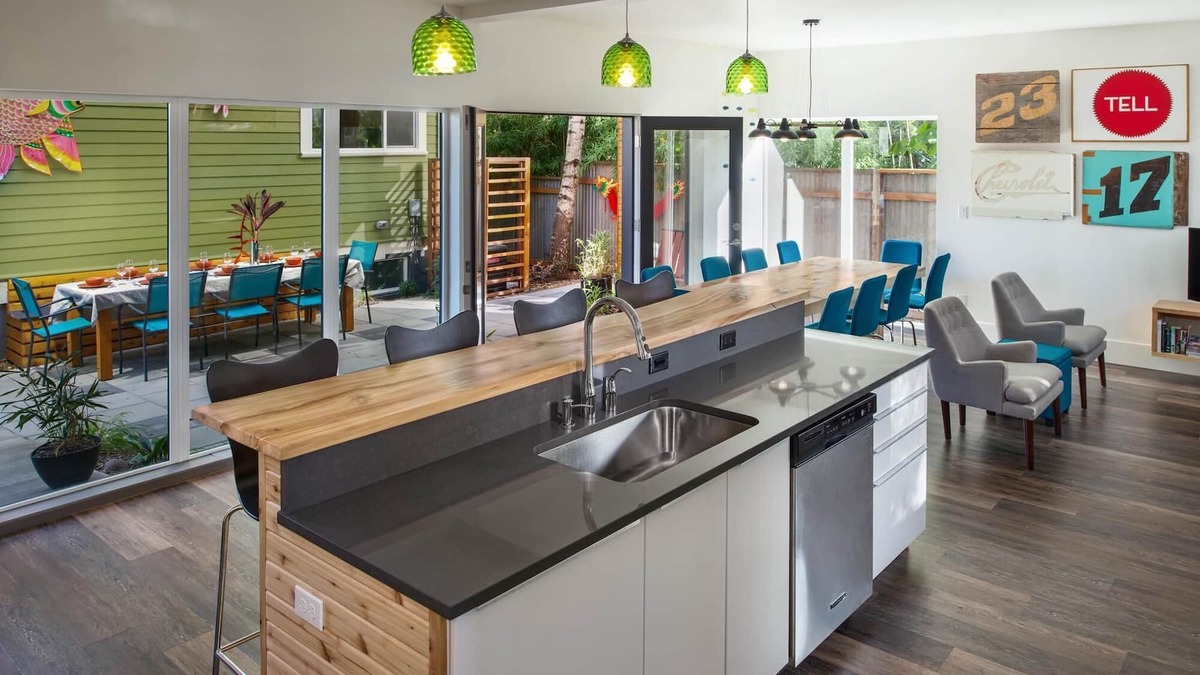 Mississippi District House | Stunning Modern Home in Trendy and Hip Mississippi District