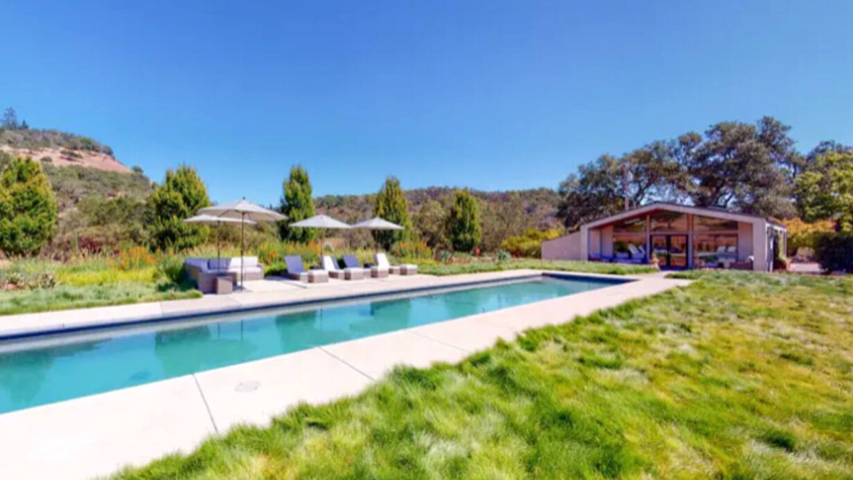Glen Ellen Apartment | Stunning Modern Sonoma Wine Country Studio with 60' Lap Pool