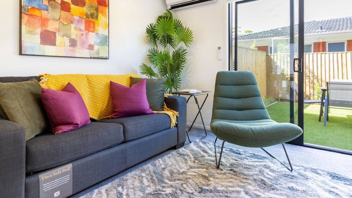 Mount Albert House | Stunning Mount Albert 2 Bed