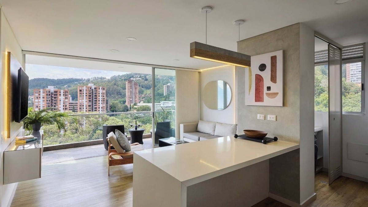 El Tesoro Apartment | - ¡ Stunning Mountain Views in El Poblado ! -