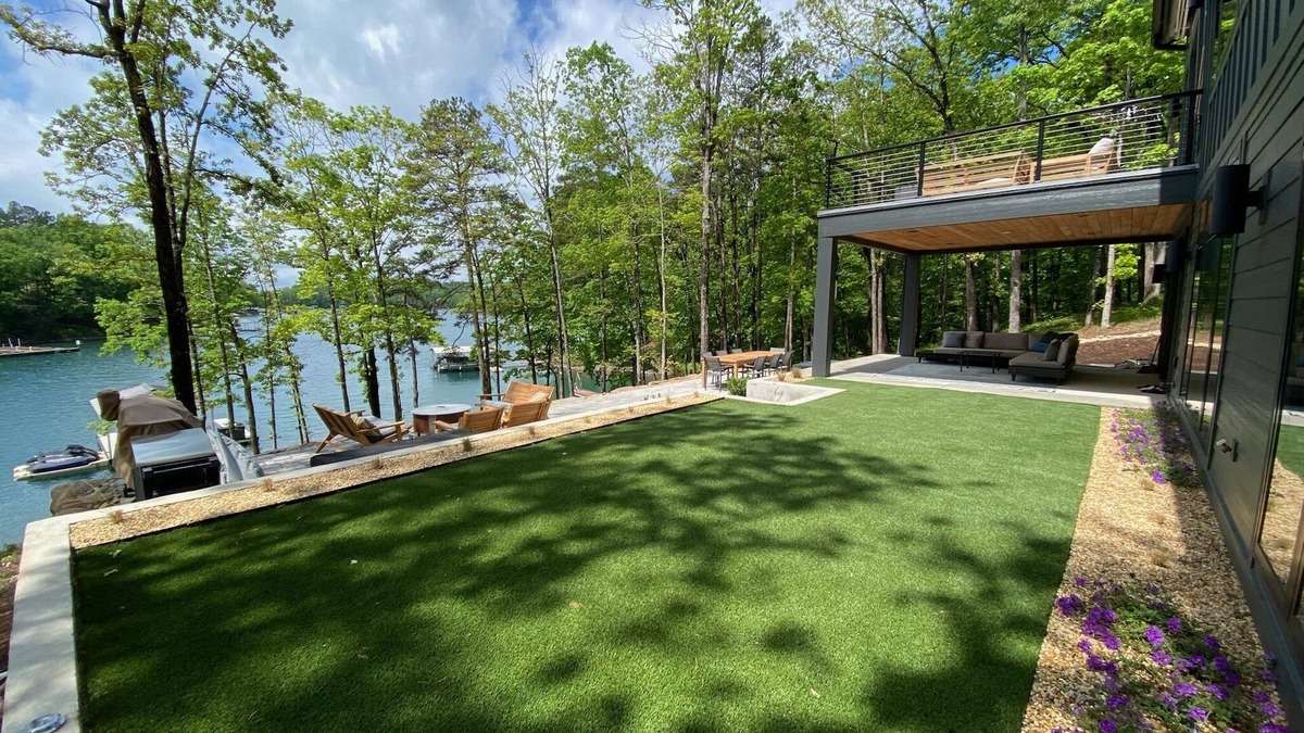 Six Mile House | Stunning new construction Lake Keowee contemporary waterfront home!