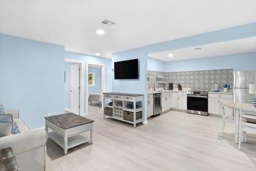 McGregor House | Stunning Newly Renovated River District Residence
